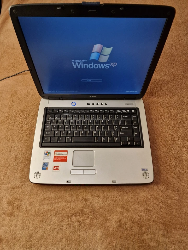 Toshiba Equium A60 Laptop 15" Pentium 4 3.20GHz 60gb Hdd 1gb Ram Power On Tested - Image 2 of 4