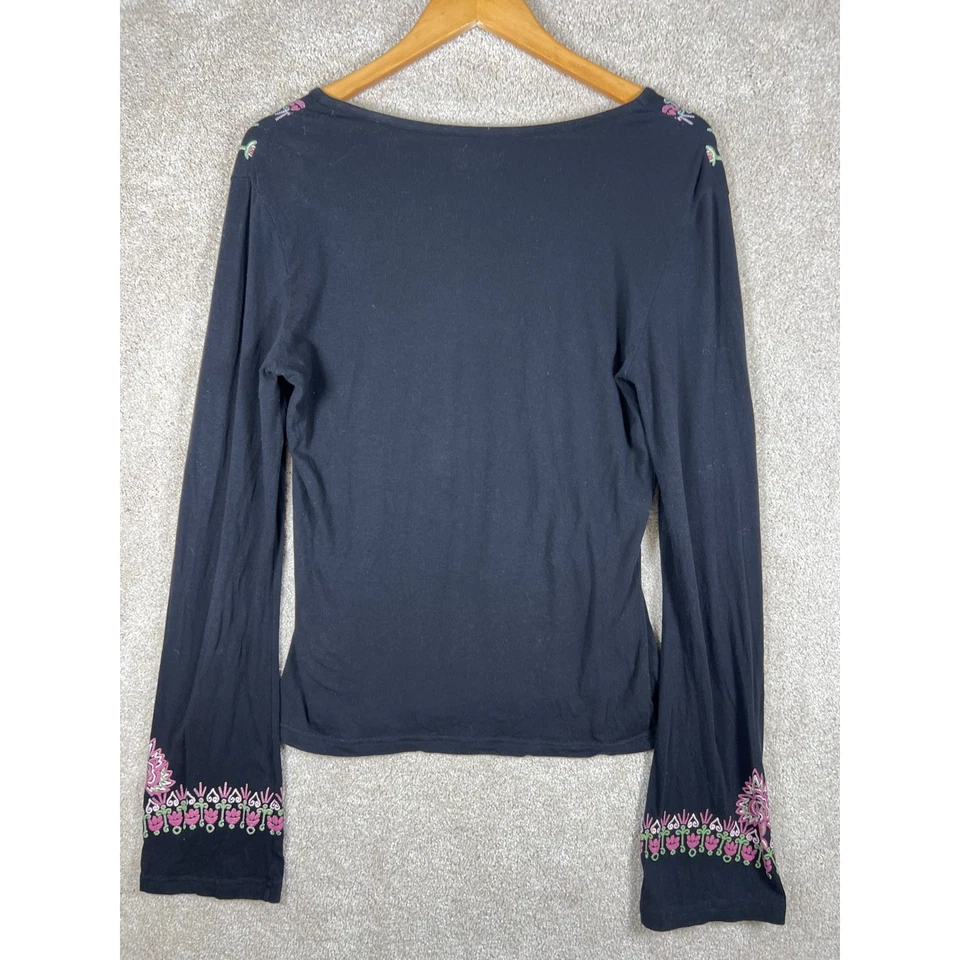 Blusa Top BOHO Lapislázuli Negra Floral Bordada Cuello en V Manga Larga Campana Mediana M Foto 3 de 4