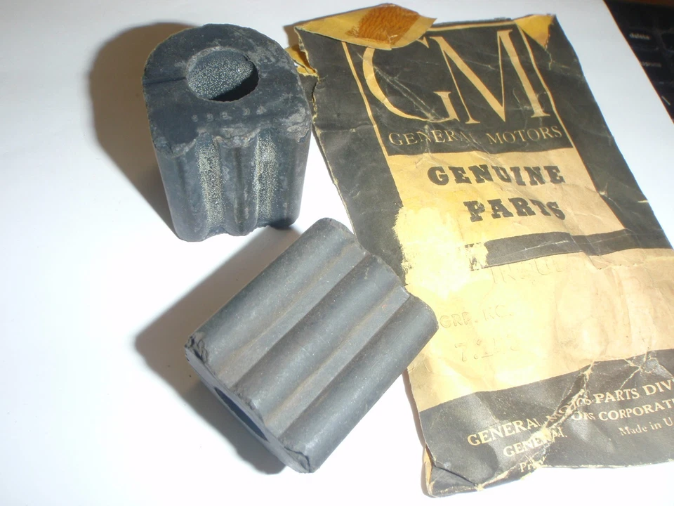 2 bujes de goma estabilizador delantero/barra estabilizadora GM 1949-1957 Pontiac NOS Foto 2 de 4