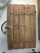 Caja de té de madera. Bambú. Cadena ajustable. 8 compartimentos con divisores.