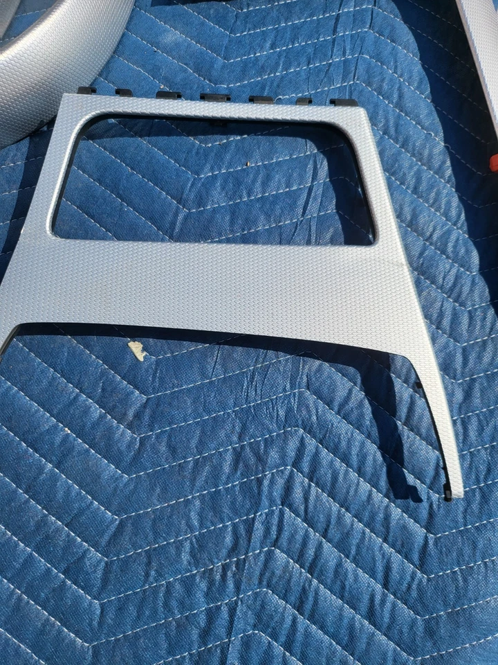 Juego de paneles de moldura de aluminio interior consola de puerta BMW OEM E88 E82 135i 128i Foto 2 de 4