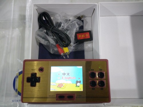 FC POCKET WITH 600 GAMES (ORIGINAL NEW) - 第 2/3 張圖片