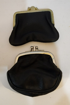 Vintage 1960's Genuine Calf Leather Kiss Lock Double Coin Change