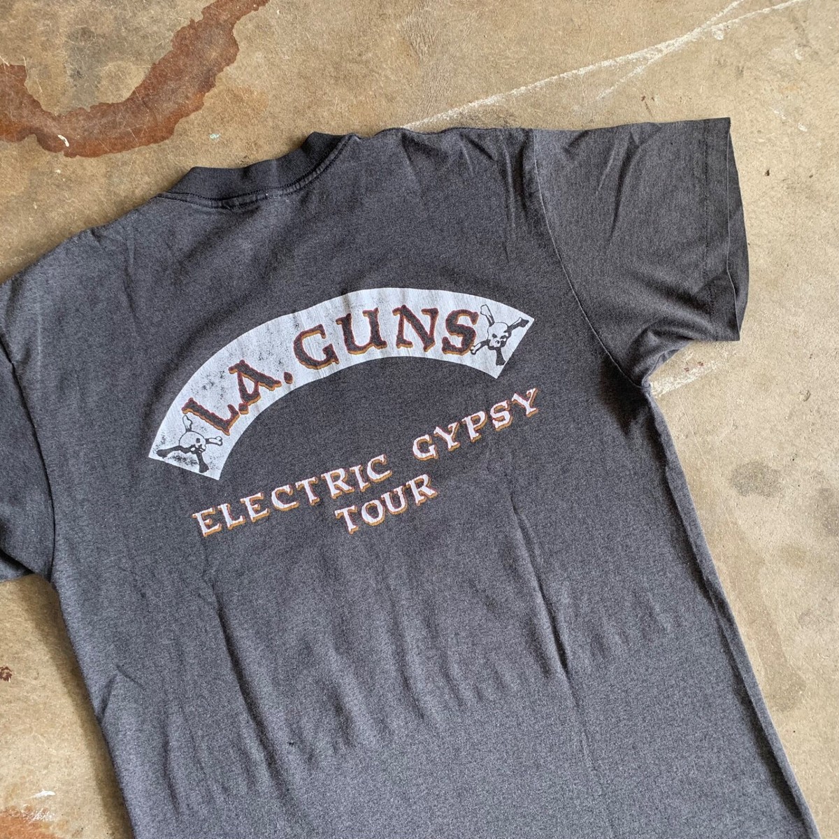 80s VINTAGE L.A. GUNS ELECTRIC GYPSY TOUR CONCERT T-SHIRT SZ S
