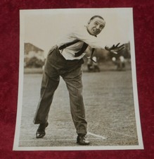 1939 Press Photo Sir Robert Vansittart Bowls First Cricket Ball Swakeleys House