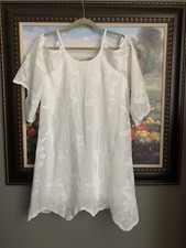 Soieblu Womens Size Small White Floral Embroidered Dress Cold Shoulder Boho