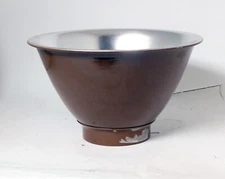 Speedotron Brown Line Large 8"Deep Reflector Used