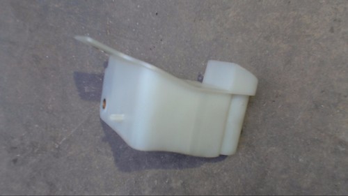 Halter Haltebock Verkleidung Kofferraum 1T0861713A VW Touran 2.0 TDI DPF Bj 2005