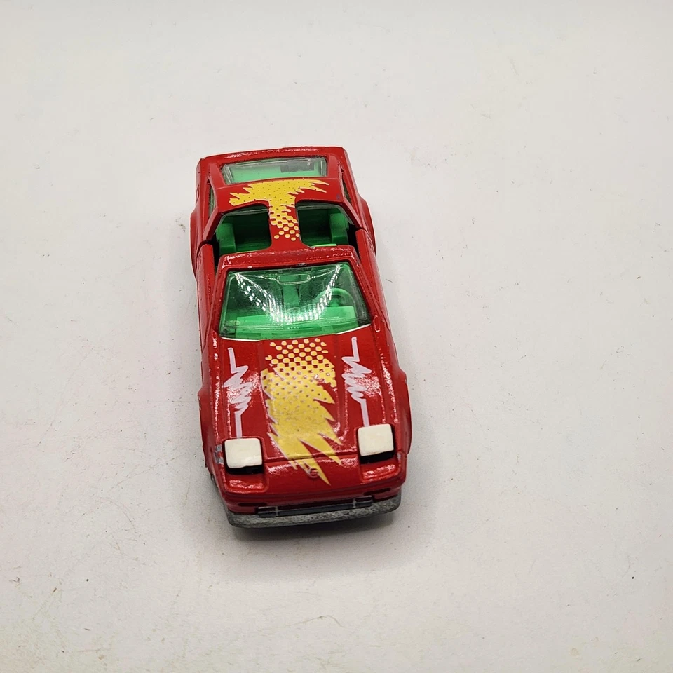 Coche Diecast Majorette Nissan 300ZX Turbo 1/62 Rojo T-Top Verde Ventanas Pop-Up Foto 2 de 4