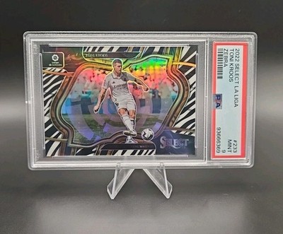 2022 PANINI SELECT ZEBRA EDITION TONI KROOS NUMMERIERT 16/25 PSA 9 Real Madrid