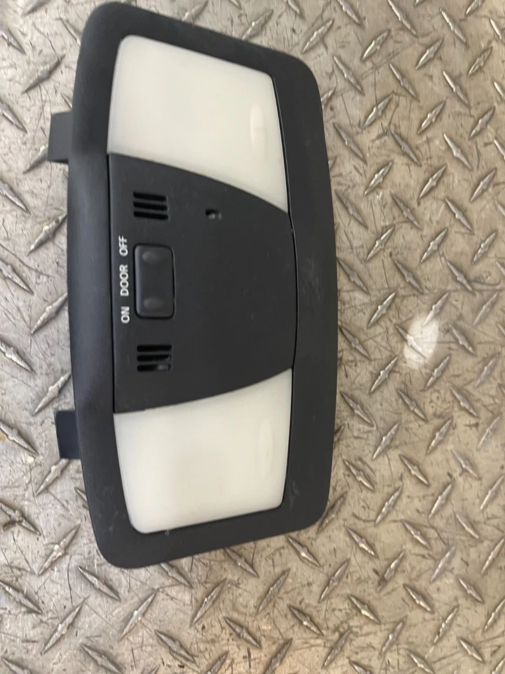 2009-2014 Nissan 370z Coupe Interior Dome Light OEM * - Image 4 of 4