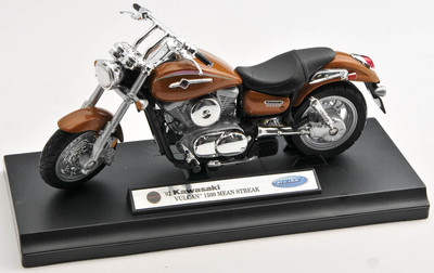 BLITZ VERSAND Kawasaki Vulcan 1500 Mean Streak Welly Motorrad Modell 1:18 NEU