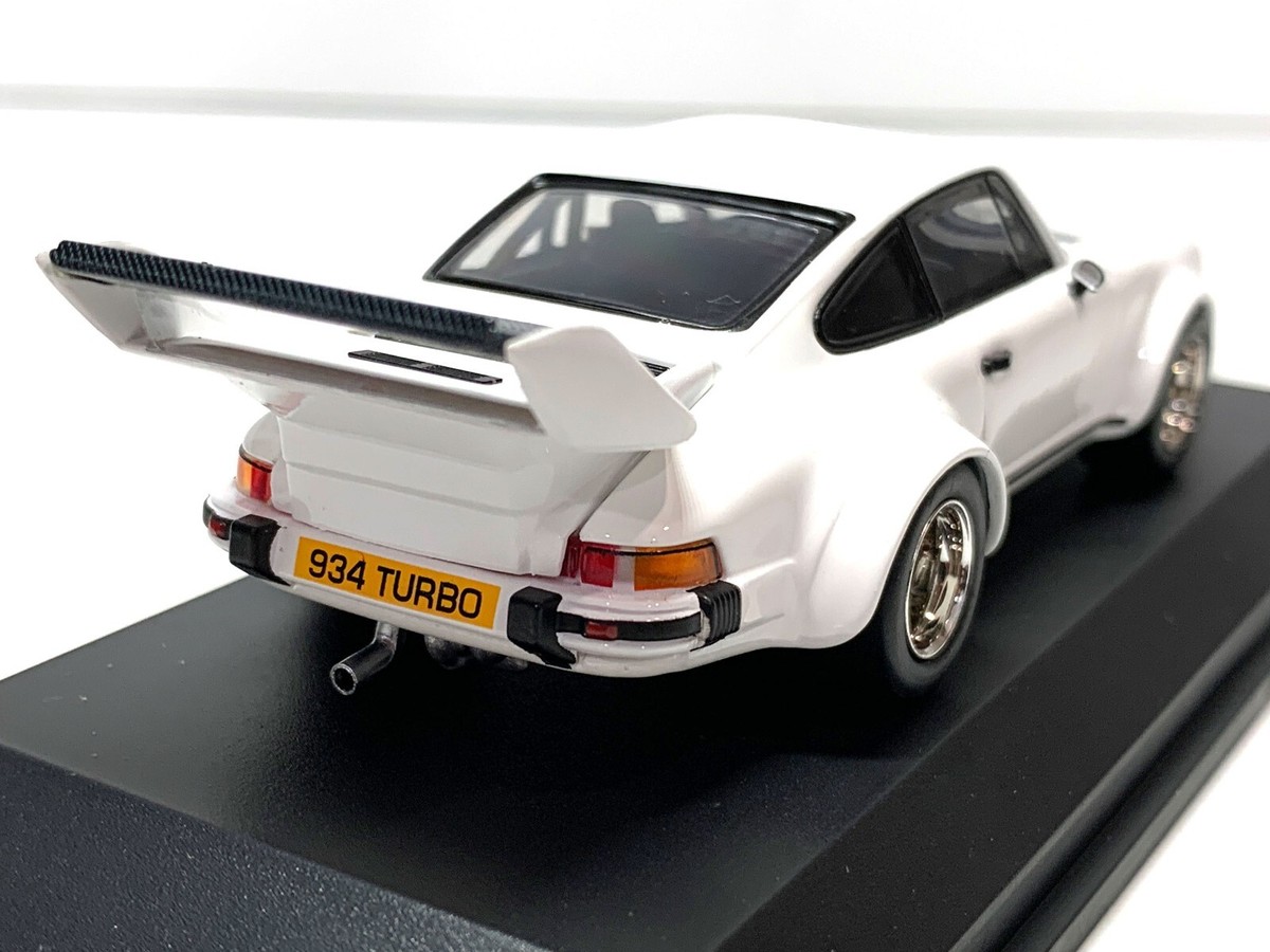 RARE RETIRED Spark Porsche 934 / 5 Big Wing White & Carbon RARE RETIRED Spark Porsche 934 / 5 Big Wing White & Carbon