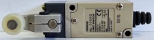 Omron HL-5000G Rotary Gear Limit Switch w/ Nylon Roller