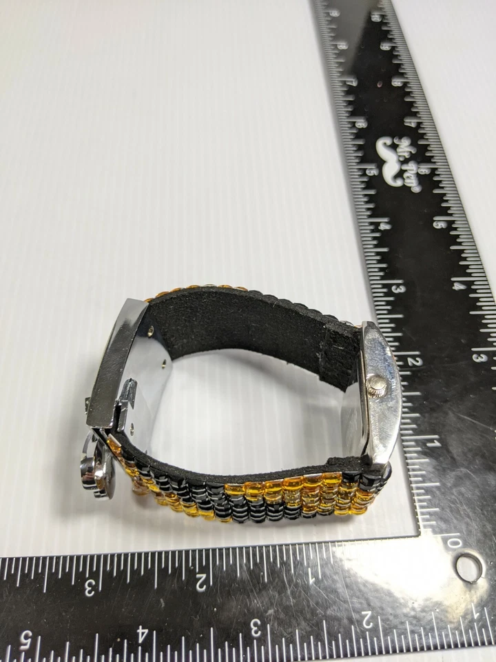 Прямоугольные часы Bond Street серебристого цвета с черным и золотистым хрустальным ремешком 7 дюймов - Изображение 4 из 4