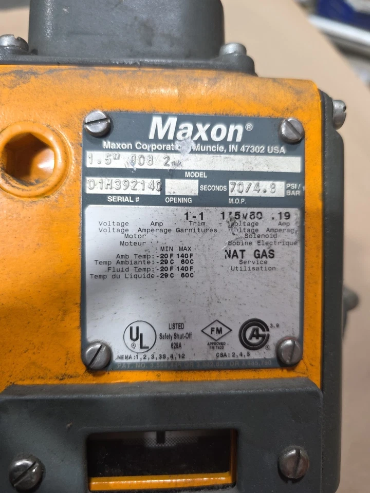 Válvula de gas Maxon 1,5" 808 808-2 Foto 2 de 4