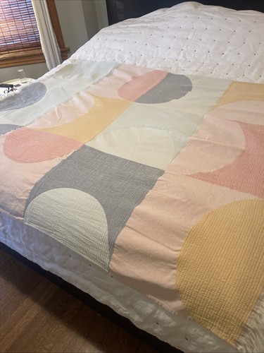 TEXTEIS PENEDO 100% Cotton Throw Coverlet 55”x69” Pastel Geometric Style - Picture 6 of 10