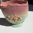 Antique Hull Water Lily pillow vase L6-6 1/2, 6.5 inches tall — photo 3