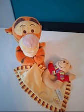 Disney Winni Pooh Rassel mit Tiger Kuscheltuch