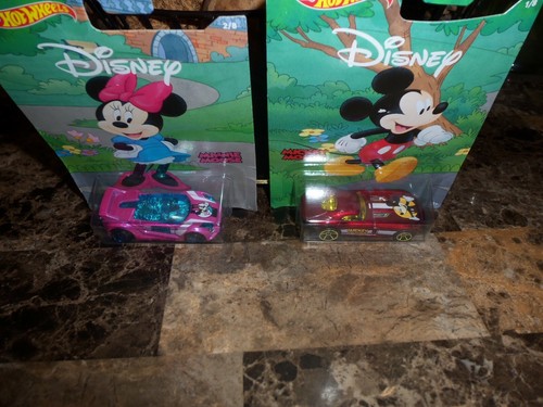 2 2017 DISNEY Hot Wheels -- Mickey & Minnie Mouse -- 1/8 & 2/8 - Picture 2 of 12