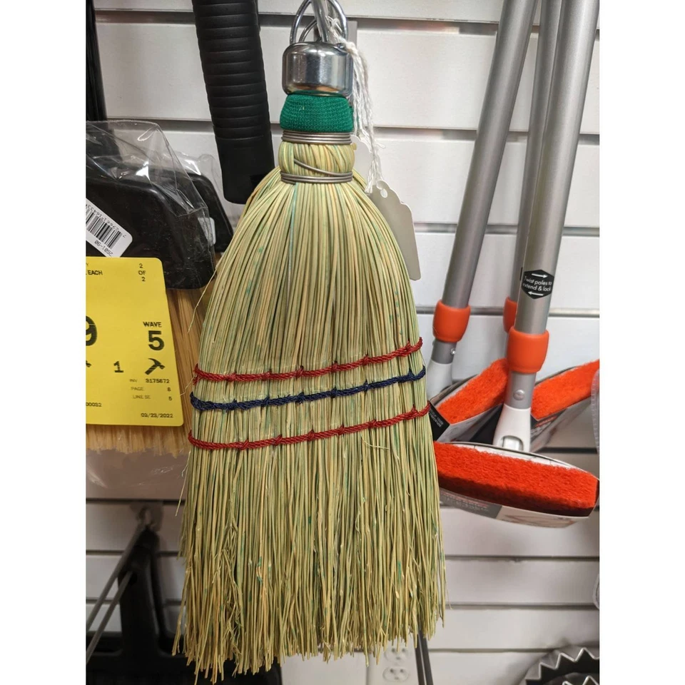 Escoba batidora Lehman's hecha por Amish, auténtica pajita de maíz, gancho colgante de metal, 11 pulgadas Foto 3 de 4