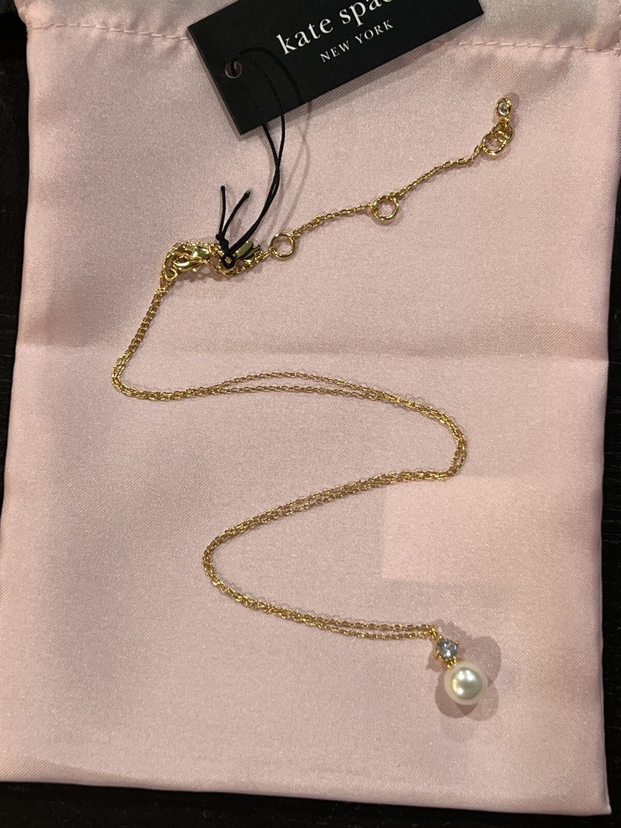 🌸 KATE SPADE Pearls of Wisdom Mini Pendant Necklace Cream