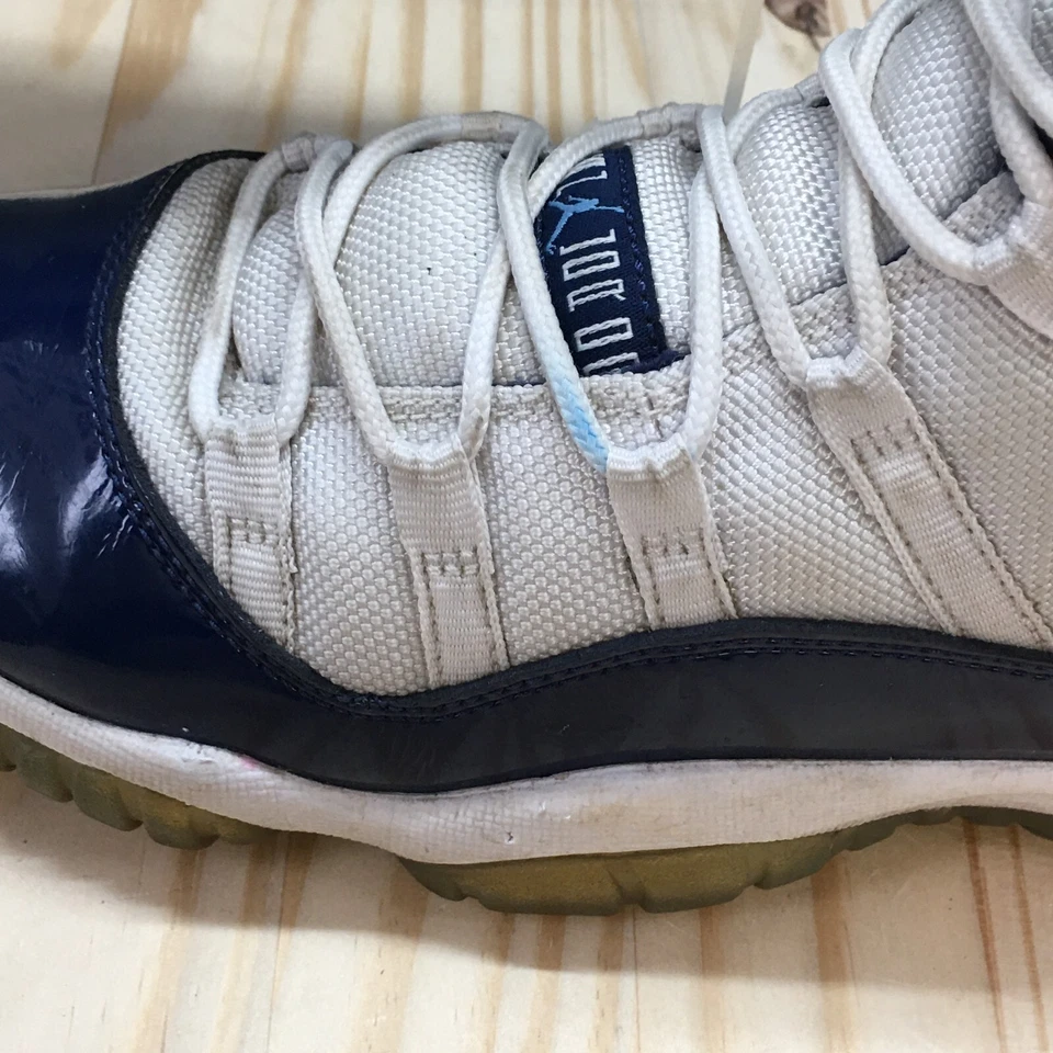 Jordan Youth 6 Air Retro GS Win Like 82 Basketball Sneakers White Mid 378038-123 - Image 3 of 4