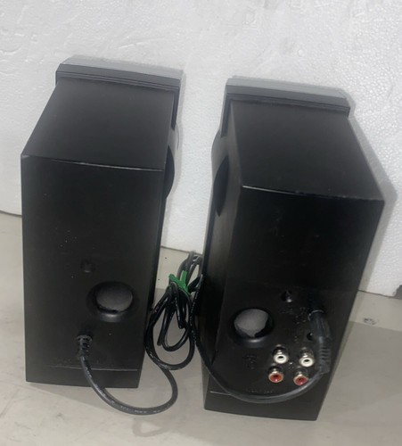 Bose Companion 2 Powered Multimedia Computer Speakers OEM No Power Adapter - Picture 2 of 2
