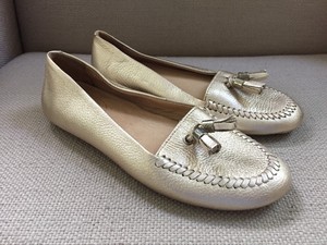 gold tassel loafers