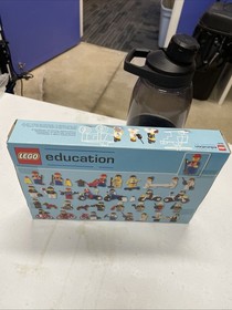 *NEW* Lego Education 9247 COMMUNITY WORKERS Minifig Bicycle Nurse Dog Robber &lsquo;06
