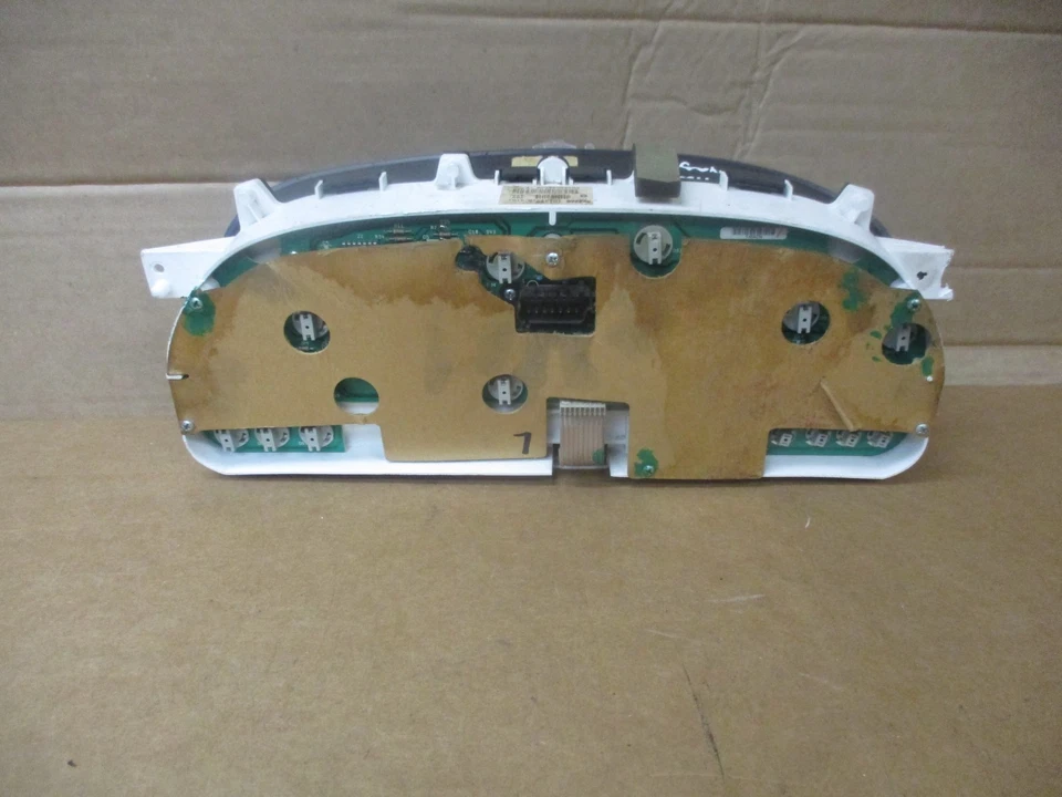 99 00 Chrysler Grand Voyager Velocímetro Calibre de racimo Millas Desconocidas 04685642 Foto 2 de 4