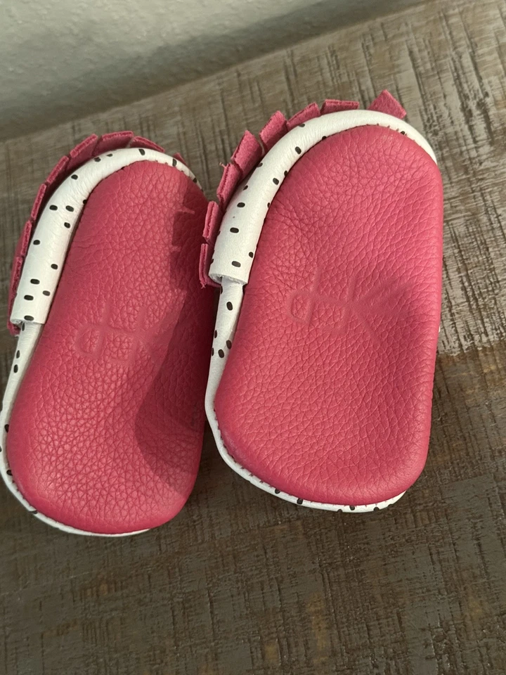 Mocassins de couro premium recém-escolhidos rosa branco preto tamanho 1 - Imagem 3 de 4