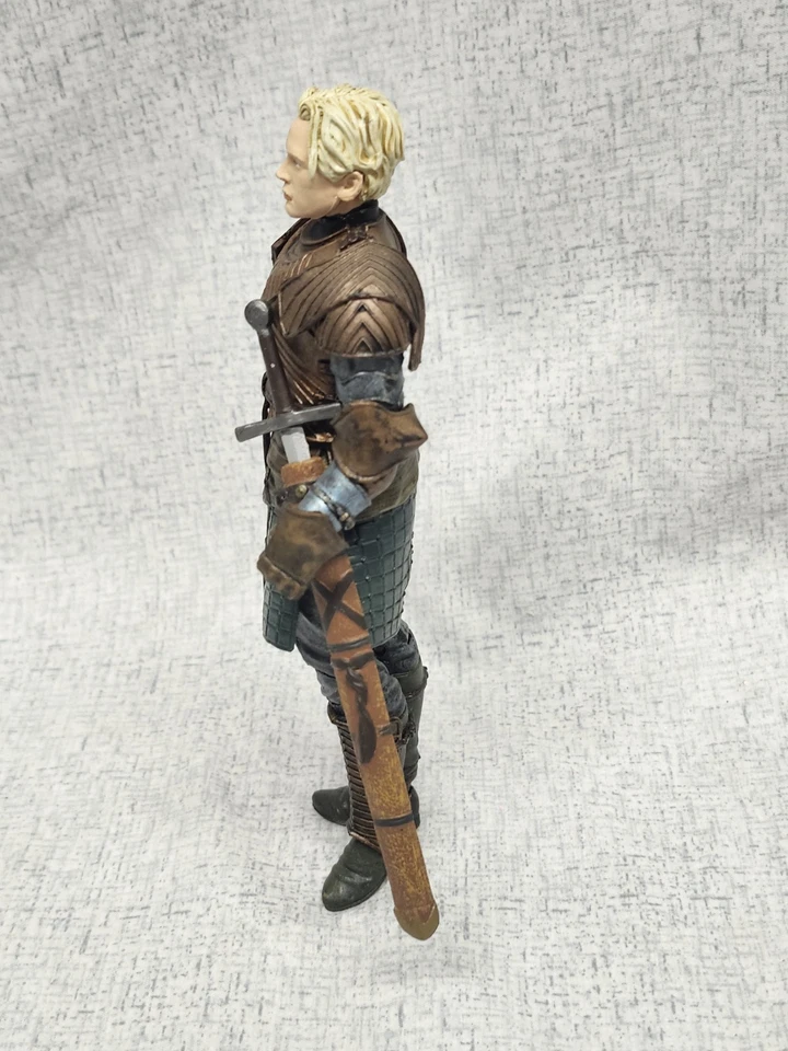 Figura de acción Funko Juego de Tronos Legacy Collection Serie 2 Brienne of Tarth Foto 4 de 4