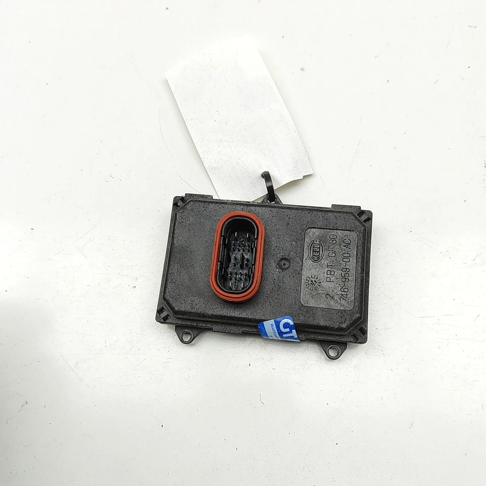 VW TOUAREG 7P5 LED Lights Control Unit 8U0941329 3.0 Diesel 180kw 2013 32752935 - Image 2 of 4