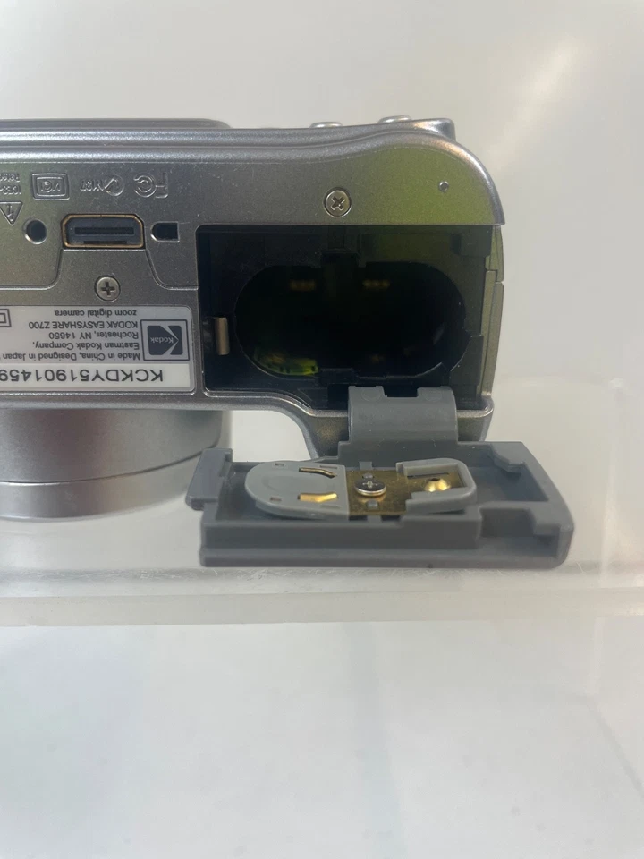 Kodak EasyShare DX7440 4.0MP Digital Camera - Silver Tested Working - Image 4 of 4