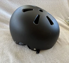 TurboSke Skateboard Cycling Helmet BMX Multi-Sport S/M 52-58 Cm Black Model F519