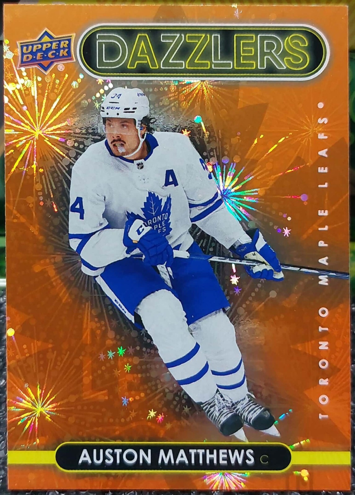 2021-22 Upper Deck Series 2 Auston Matthews Orange  Dazzlers Hockey Card