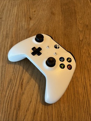 TEILDEFEKT/LESEN  Microsoft Xbox One Controller - in weiß - Original Model 1708