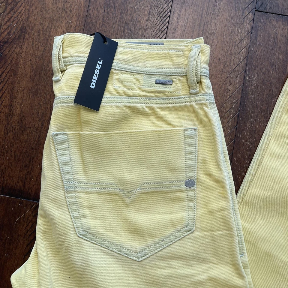 Pantalones de mezclilla Diesel Jeans para hombre 31 amarillo tefphar ajustados zanahoria elásticos Italia Foto 3 de 4