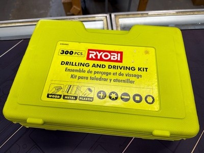 RYOBI TOOLS A983002 300 PIECE BIT SET ***READ DESCRIPTION** (WBP018586)