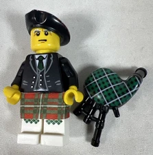 Lego Bagpiper Minifigure Complete Collectible Series 7 8831 CMF HTF Rare