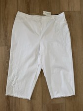 ALFRED DUNNER PLUS SIZE 22W CAPRI ALLURE PANTS SUPER STRETCH EMBROIDERED NWT