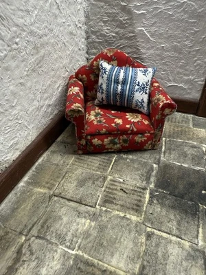 12th Scale Dolls House Miniatures Handmade Armchair - Image 1 of 4