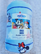 NEW The Big One  Disney MICKEY'S FRIENDS 5ft x6ft Oversized THROW BLANKET DUCK