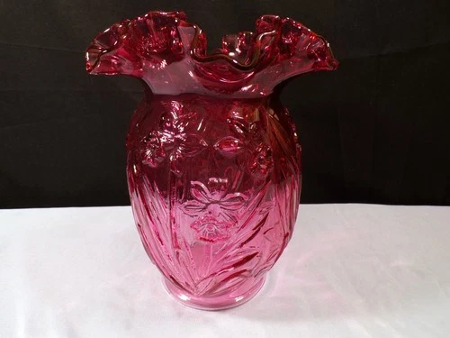 Fenton Cranberry Glass Daffodil Vase 7 3/4" Tall INV2