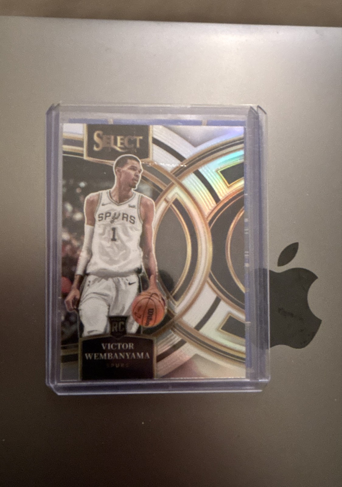 2023-24 Panini Select - Premier Level Victor Wembanyama #121 Silver Prizm (RC)