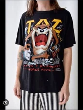 1990 Taz Funny Tasmania Basic Black Racing tee Classic T shirt NH20311