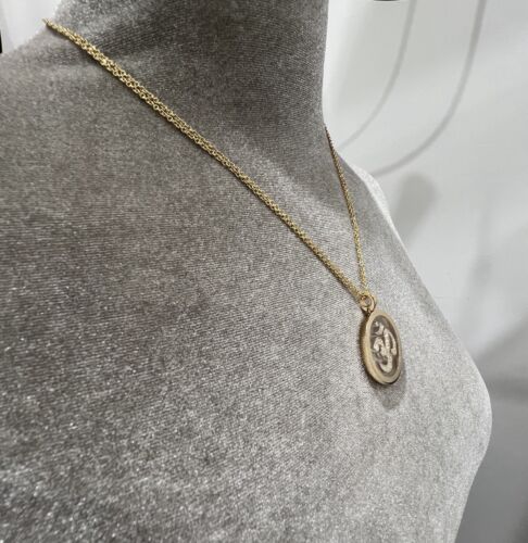 Chopard Diamond Om Pendant Necklace in 18k Yellow Gold - Picture 4 of 10