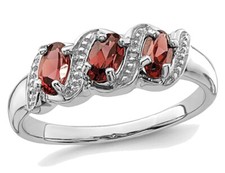 3/4 Carat ctw Garnet Ring in Sterling Silver