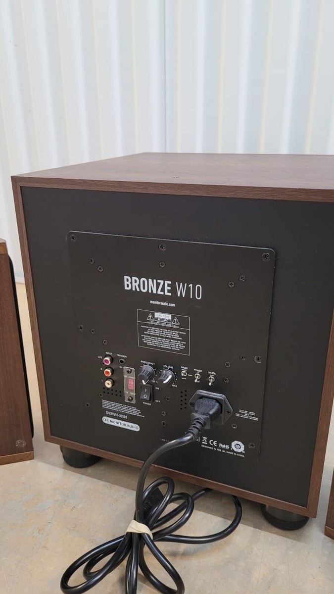Monitor Audio/サブウーファー/BRONZE W10インシュレーター Amazon.com